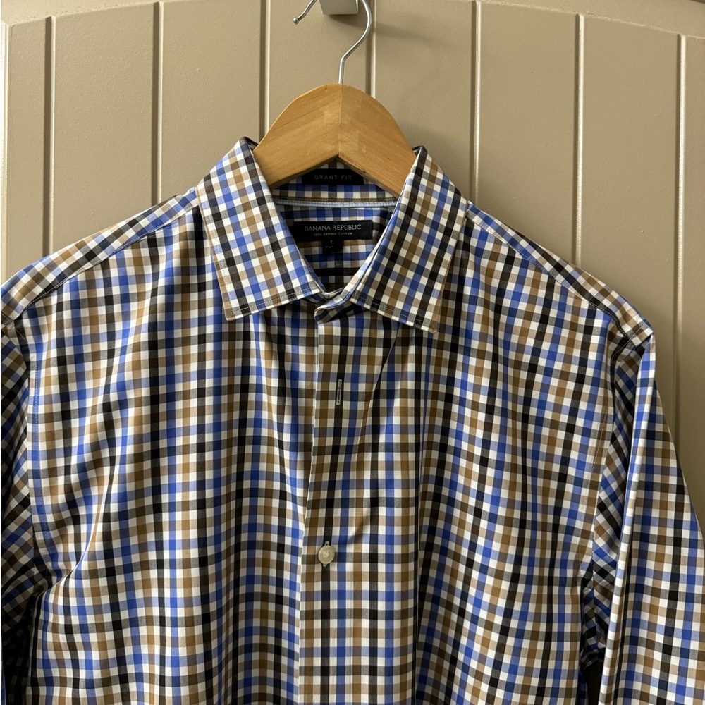 Banana Republic men’s dress shirt